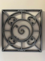 Deurroosters gietijzer antiek: éénmalige exemplaren - <strong>M130:</strong>28x29,5cm