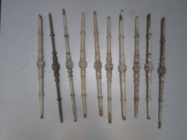 Sale - Trapspijlen hout  Lengte +/- 80 cm