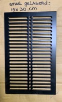 Ventilatierooster op maat - <strong>Staal gelaserd:</strong> 19 x 30 cm